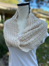 Load image into Gallery viewer, Hedgerow Cowl