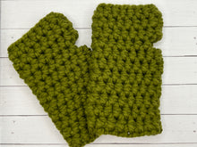 Load image into Gallery viewer, Chunky Fingerless Mittens for Women
