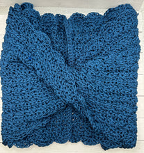 Load image into Gallery viewer, Hedgerow Cowl