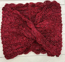 Load image into Gallery viewer, Hedgerow Cowl