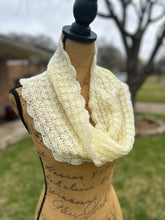 Load image into Gallery viewer, Hedgerow Cowl