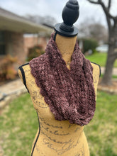Load image into Gallery viewer, Hedgerow Cowl