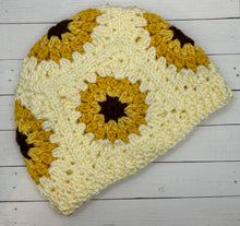Load image into Gallery viewer, Sunburst Granny Square Beanie