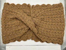 Load image into Gallery viewer, Hedgerow Cowl