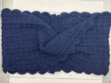 Load image into Gallery viewer, Hedgerow Cowl