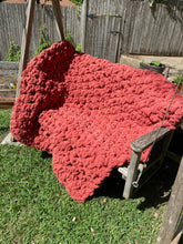 Load image into Gallery viewer, Chunky Sofa Throw