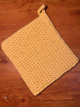 Load image into Gallery viewer, Thermal Stitch Cotton Potholder
