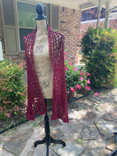 Load image into Gallery viewer, Primrose Lace Summer Shawl, Merino Wool Collection
