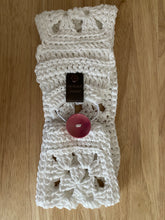Load image into Gallery viewer, Granny Square Headband
