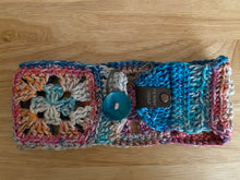 Load image into Gallery viewer, Granny Square Headband
